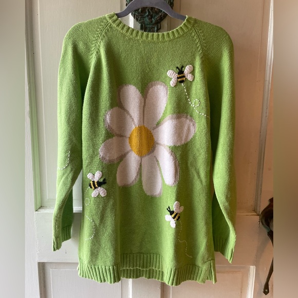 Quacker Factory Sweaters - Quacker Factory Green Sweater with Floral and Bee Design Cotton Ramie Sz M
